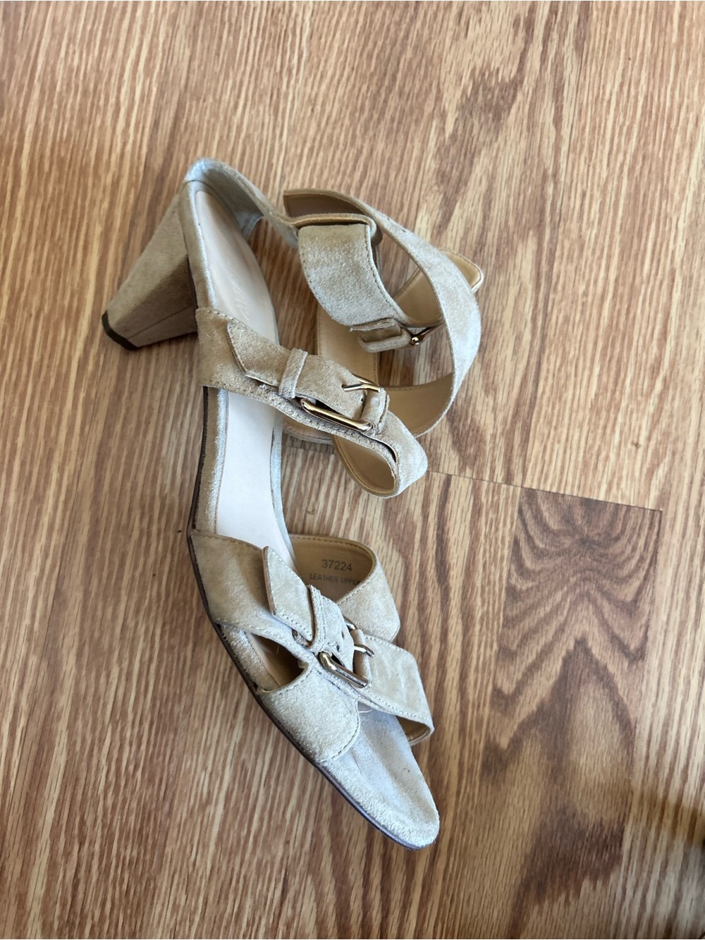 J. Crew real leather Beige LUCCA Suede Sandals cross strappy Buckle 10 - Picture 3 of 6